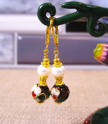 Hermosos Pendientes Colgantes Chapados en Oro Cloisonne y Perla Palanca Trasera Lote # 73 S1 Foto 1 de 2