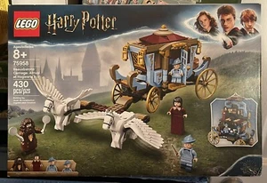 Retired Harry Potter Lego Set 75958 Beauxbatons’ Carriage: Arrival At Hogwarts - Foto 1 di 2