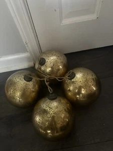 Pottery Barn groß 6" Gold bruchsichere Ornamente - 4er Set - Neu - Bild 1 von 4