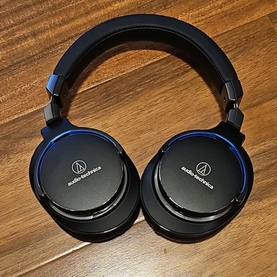 Audio-Technica ATH-MSR7 Over-Ear Dynamic Headphones black - Image 1 of 4