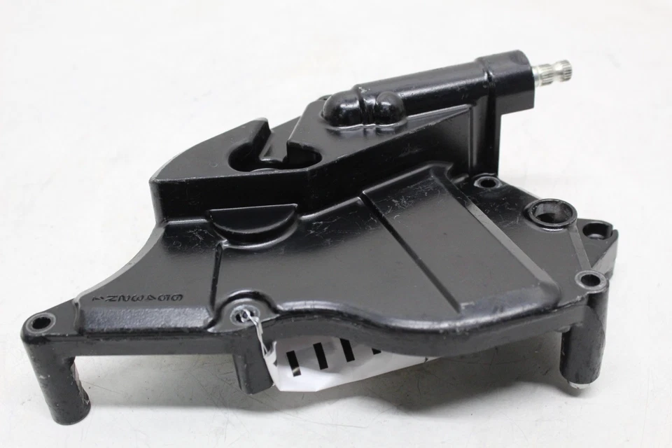 06-20 SUZUKI GSXR 600 750 OEM ENGINE SPROCKET COVER - Image 1 of 4