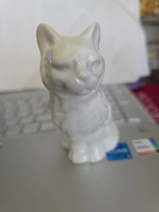 Japan Vintage 4" White Porclain Cat figure - Picture 1 of 7