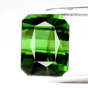 π 2.81ct VS Octagon Natural Green Tourmaline - Unheated, Mozambique Gemstone - Picture 1 of 4
