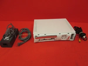 Xbox 360 White Video Game Console No HDMI Very Good 1960 - Picture 1 of 4