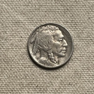 1913-P TYPE 1 BUFFALO NICKEL ~ VF Details Raised Mound - Image 1 of 2