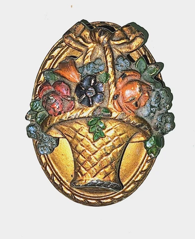 VINTAGE HUBLEY CAST RON BASKET OF FLOWERS DOOR KNOCKER Cover