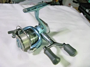 Shimano Spirex 2500FG Spinning Reel, L/R, 200yds/6lb, Ft Drag, 5bb's - NEW - Picture 1 of 9