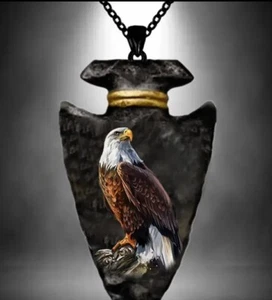Adler thront auf Acryl Pfeilspitze Look Schmuck Anhänger Halskette 18” bis 20” - Bild 1 von 5