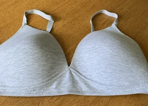 Excellent Condition Matalan Comfort T-shirt Padded Non Wired Bra Grey 36DD - Picture 1 of 2