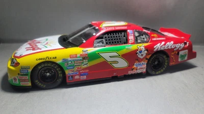 Terry Labonte #5 1:24 Preferred (1 of 5508) Kellogg's 2000 NASCAR Also 1:64 Car - Image 1 of 4