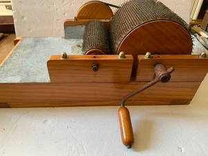 Vintage Holz Drum Carder Maschine Handkurbel 185 Neuseeland - Bild 1 von 16