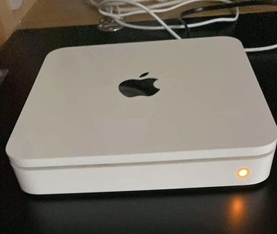 Apple Airport A1302 1 TB 7200 RPM Time Capsule - 2nd Generation (MB765LL/A) - Image 1 of 2