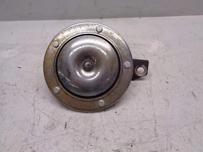1982 Suzuki GS550L GS550 buzina OEM - Imagem 1 de 2