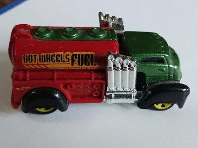 Fast Gassin, Hotwheels City Works 2016 2/10, DHR67, Metalflake verde oscuro Foto 1 de 4