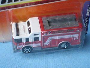 Matchbox Hazard Squad Hazmat Fire Engine Rescue Red and White Metro Township 85 - Picture 1 of 2