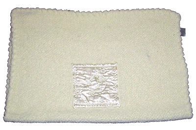 Manta bebé chenilla amarillo pálido Katie Little Kidsline LUNA con parche satinado Foto 1 de 3