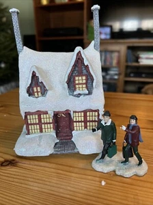 Harry Potter Village Bradford Exchange Garages Wizardwear - Picture 1 of 3