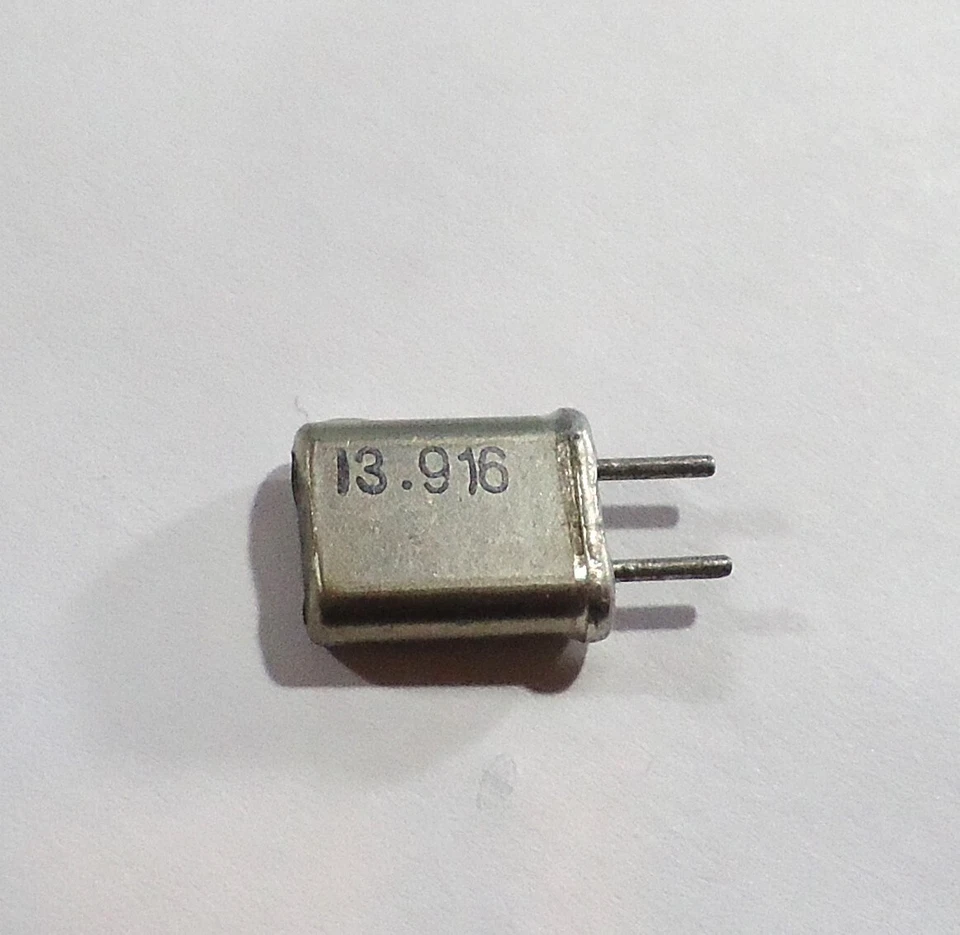 HC-25/U - 13.9160 MHz Radio Crystal - .039 Pins - Icom - Image 1 of 1