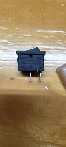 Intex Cs8110 Schalter kcd1-b3 - Bild 1 von 3