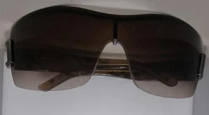 Burberry grey burberry check Sunglasses BY10219979  Lens: 1290 Bridge: Contiguou - Picture 1 of 7