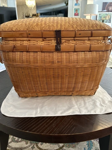 Woven Wicker Basket with Handles Vintage Picnic Storage Organizer With Lid Cover