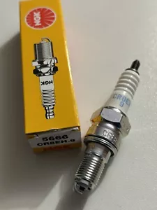 NGK CR8EH-9 ( 5666 ) X1 SPARKPLUG - Picture 1 of 2