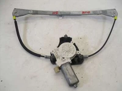 RENAULT CLIO WINDOW REGULATOR ELECTRIC FRONT (PASSENGER SIDE) 5 DOOR 2001-2005 - Image 1 of 4