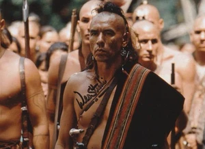 Wes Studi Hand Signed 7x5 Inch The Last of the Mohicans Photo - Picture 1 of 1