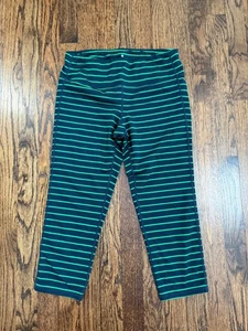 ATHLETA Navy Blue and Green Stripped Cropped Leggings Size Medium - Picture 1 of 3