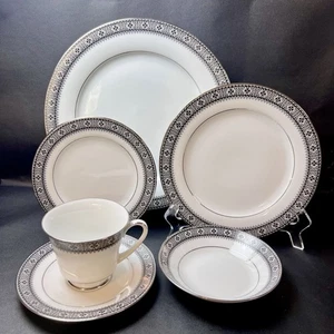 One Noritake Segovia 6-Pc Place Setting (More Available) Japan Black Gray Border - Picture 1 of 18