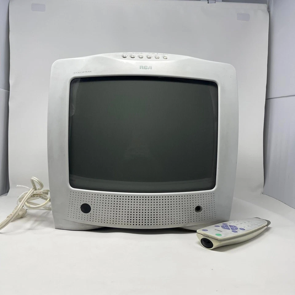 VTG 1998 RCA ColorTrak TX826ZD 13" CRT TV Retro Gaming w/Remote Tested Working - Image 1 of 4