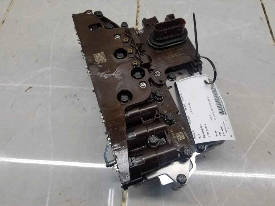 Ford Taurus 2013 3,5 L tracción delantera transmisión automática carrocería de válvula #009847 Foto 1 de 4