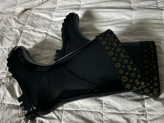 Louis Vuitton Black Rain Boots – thankunext.us