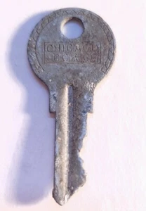 Vintage (1943 possibly) Chicago Lock Company, No. 25X White Metal Key - Picture 1 of 5