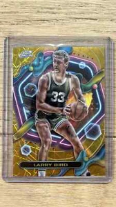 2023-24 Topps Cosmic Chrome - Larry Bird #8 Gold Interstellar Refractor /50 - Bild 1 von 2