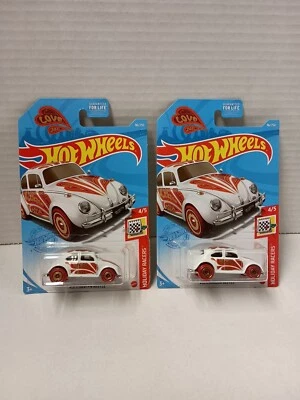 Hot Wheels Volkswagen Beetle San Valentín 2021 - Lote de 2 Foto 1 de 4