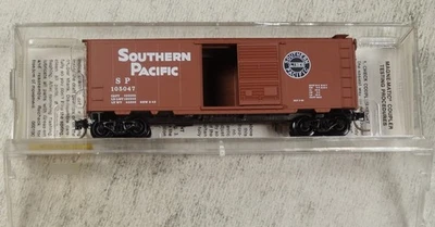 Southern Pacific 40' Steel Boxcar #105047, Micro-Trains 20080, N Scale New - Image 1 of 3