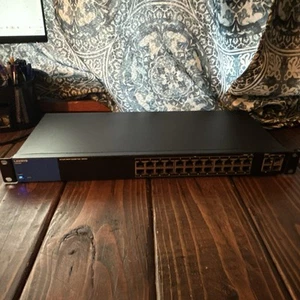 Linksys LGS326P 26-Port Smart Gigabit POE+ Managed Switch TESTED WORKS - Afbeelding 1 van 2