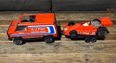 Mini Tonka / Play People: AJ Foyt Indy Teams Set, complete w/ Figures - Image 1 of 4