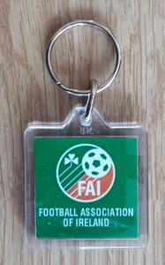 IRELAND FAI Football Soccer Federation Key chain Keyring - Picture 1 of 1