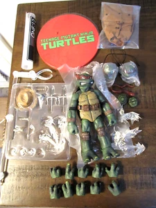 NEW Mezco Toyz ONE:12 Collective Teenage Mutant Ninja Turtles TMNT Raphael Raph - Picture 1 of 6