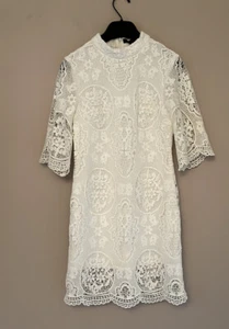 dress - Picture 1 of 12