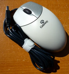 Gateway Logitech M-UR69 Optical Wheel Mouse White & Silver - Cleaned Tested - Picture 1 of 5