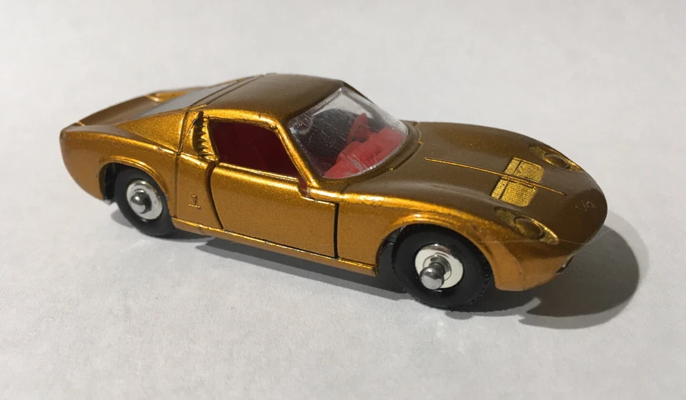 Matchbox Lesney Phantom #33 Custom Disc Wheels Lamborghini In Gold. - Image 1 of 4
