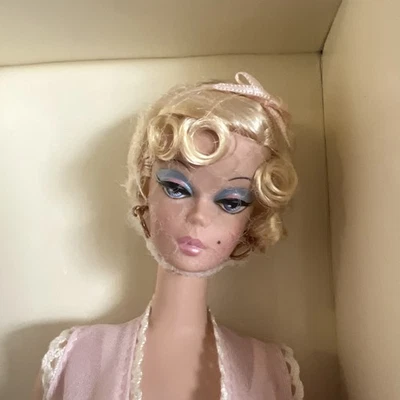 Barbie rubia 2001 'Colección de modelos de moda' lencería Silkstone NRFB 55498 Foto 1 de 4