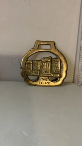 Vintage Horse Brass  Hanging Ornament of Buckingham Palace "THE PALACE" - Picture 1 of 2