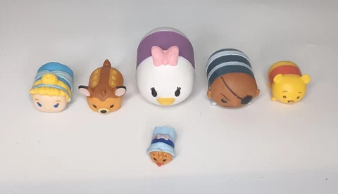 Disney Tsum Tsum Vinyl & 1 Marvel,Bambi & More Figures Lot of 6 Cover