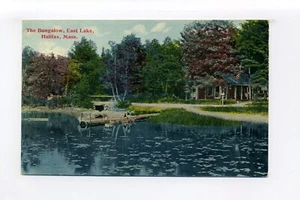 Postal de Halifax MA, East Lake, The Bungalow, muelle, puente de piedra, bandera - Imagen 1 de 2