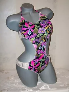Nuevo con etiquetas Traje de Baño Monokini Tapiz Ganchillo Floral Victoria Secret M - Imagen 1 de 8