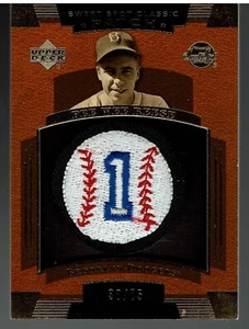 2004 UPPERDECK MLB SWEETSPOT CLASSICS UNIFORM PATCH PEE WEE REESE DODGERS 30/75 - Bild 1 von 2
